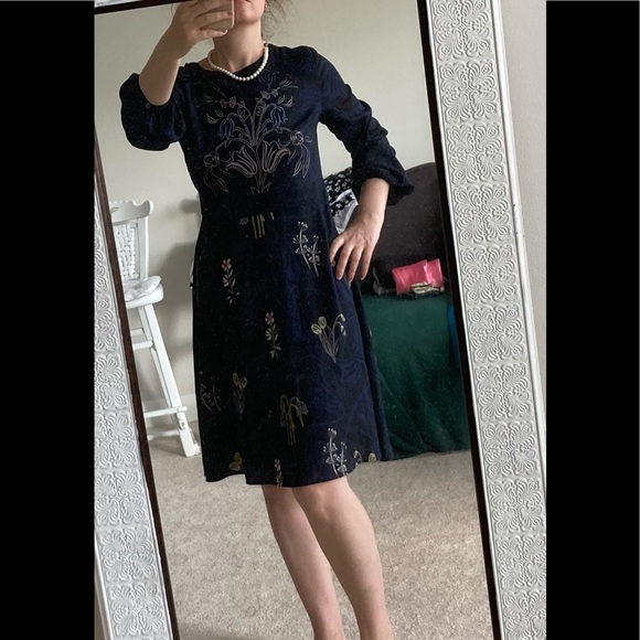 Loft dress size 4, never worn without tag - Picture 1 of 3